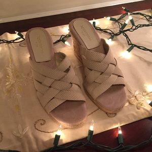 Liz Claiborne Canvas Slides